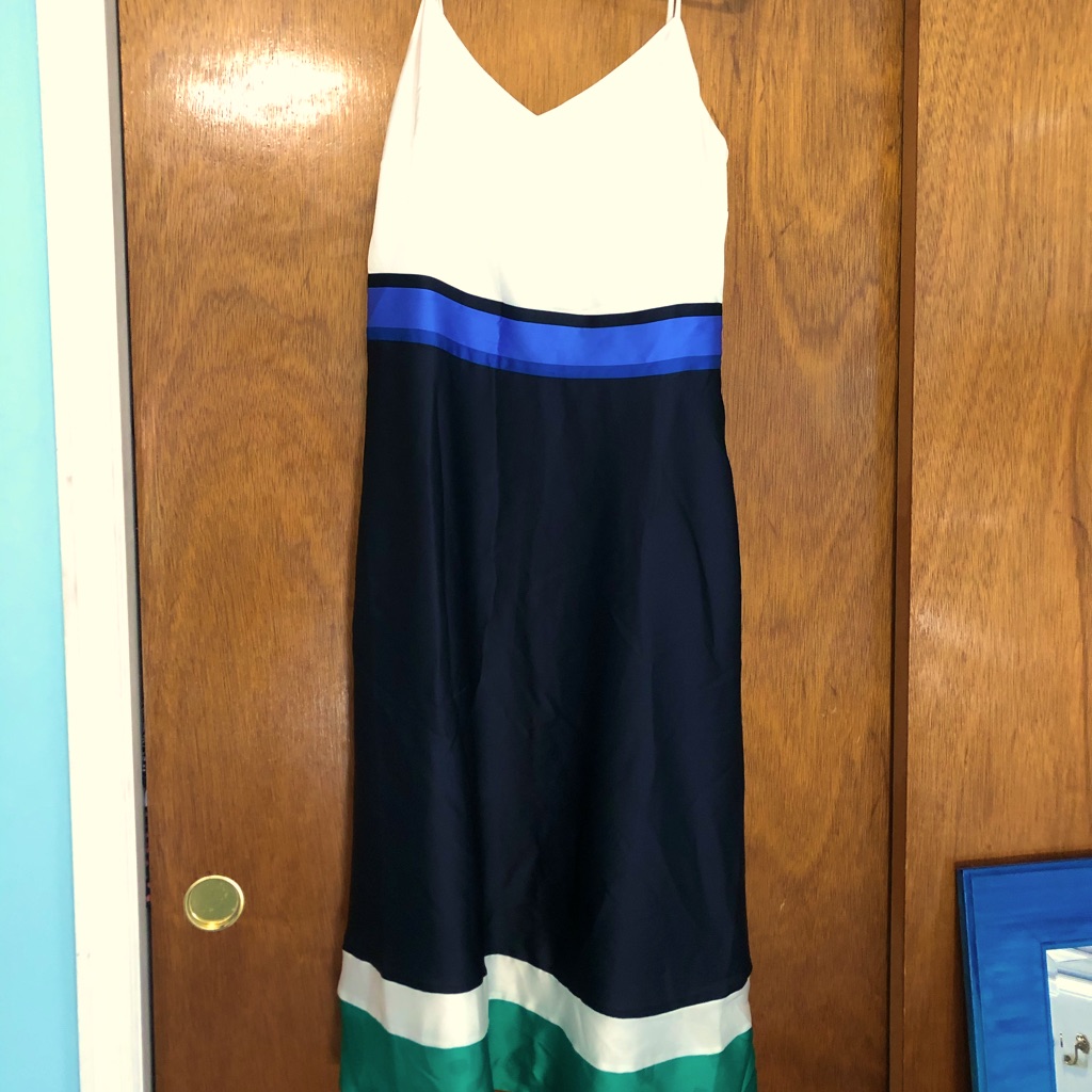 Banana Republic Italian Silk Dress With Pockets!